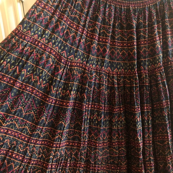 Silver River Long Skirt, Size 38 Tall, Great preowned condition - Picture 5 of 5